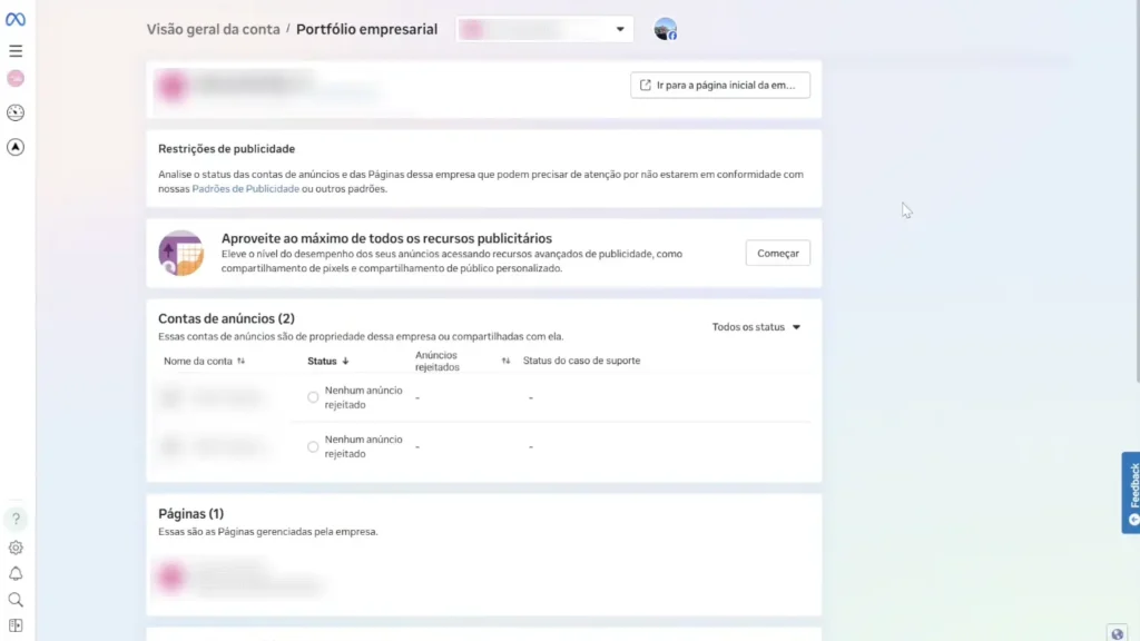 Tela de visão geral da conta no portfólio empresarial mostrando restrições de publicidade e status das contas de anúncio